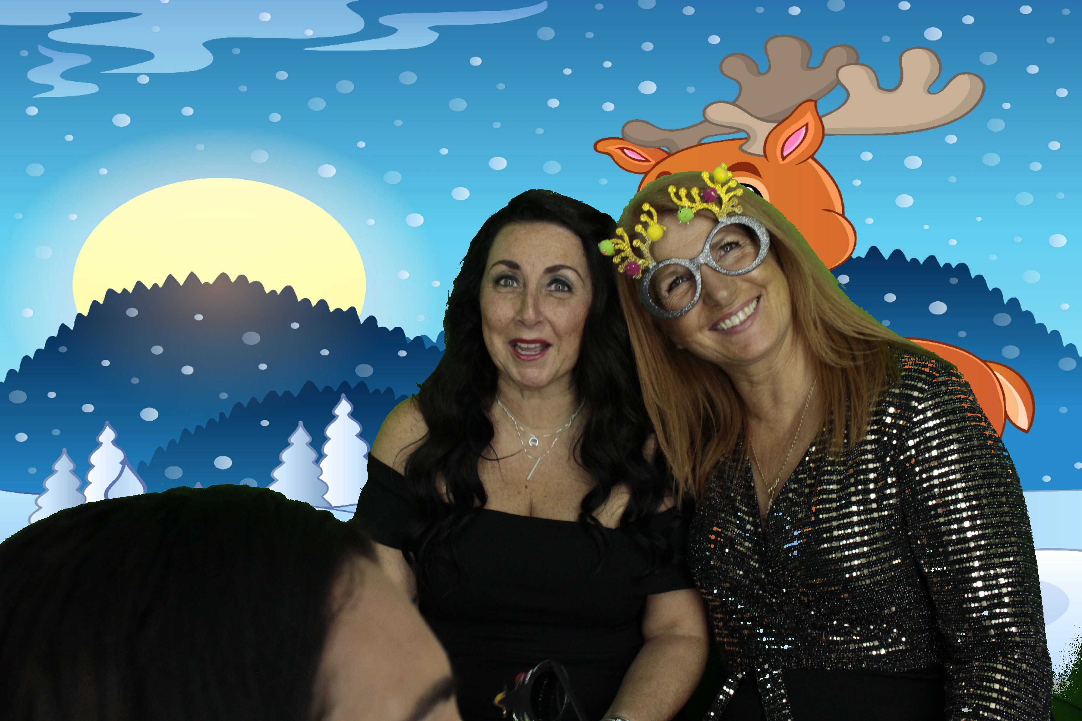 Silvermere Christmas Party | View more photos from the event at gallery.myphotoboothexperience.co.uk/u/MyPhotoBoothExperienceLtd/Silvermere-Christmas-Party-3